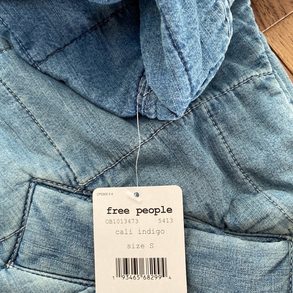 NWT Free People Denim Dolman Sleeve Bomber. Size S 🍁 - Picture 6 of 6